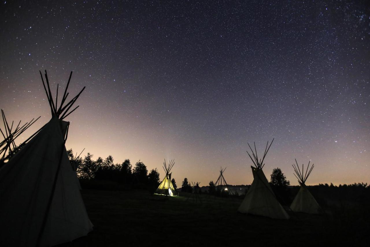 Fort Wapiti Otel Zalasowa Dış mekan fotoğraf