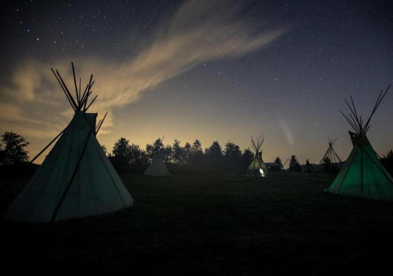 Fort Wapiti Otel Zalasowa Dış mekan fotoğraf