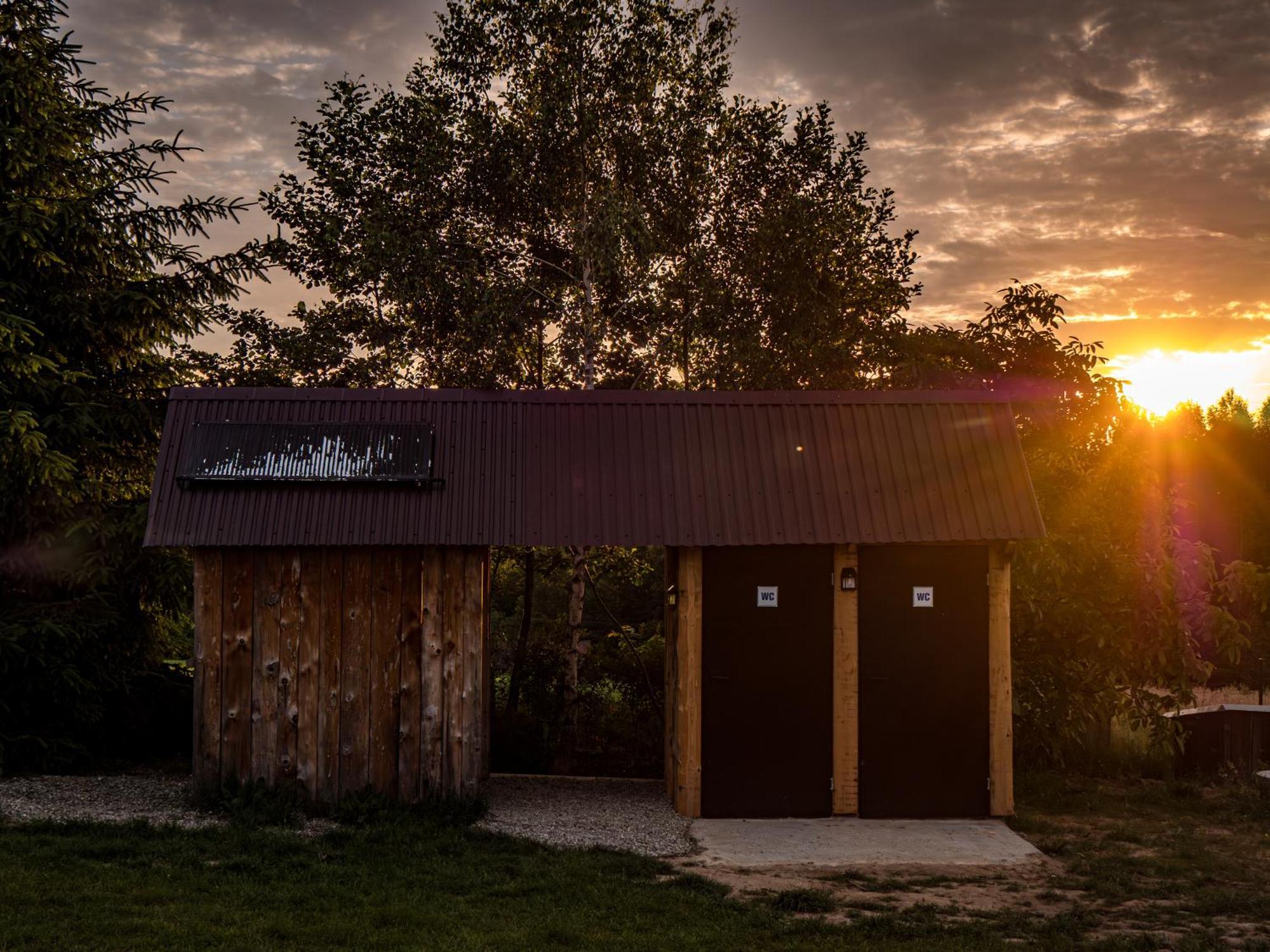 Fort Wapiti Otel Zalasowa Dış mekan fotoğraf